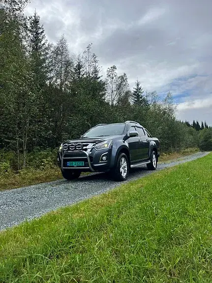 Isuzu D-Max 2017 photo 2