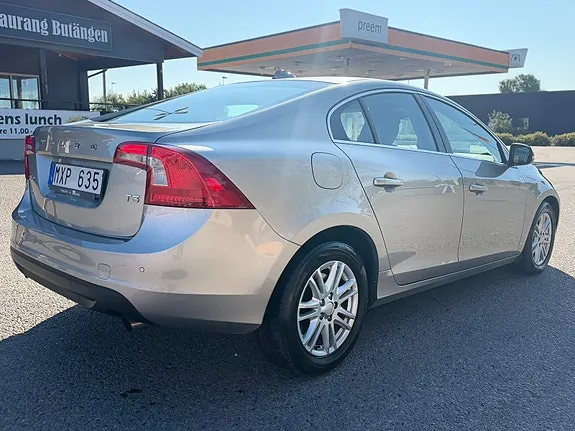 Volvo S60 2013 photo 4