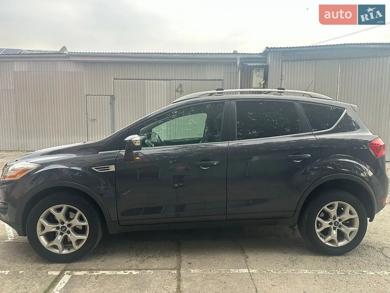 Ford Kuga 2011 photo 2