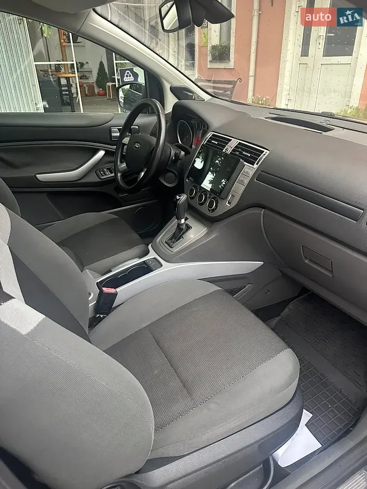 Ford Kuga 2011 photo 4
