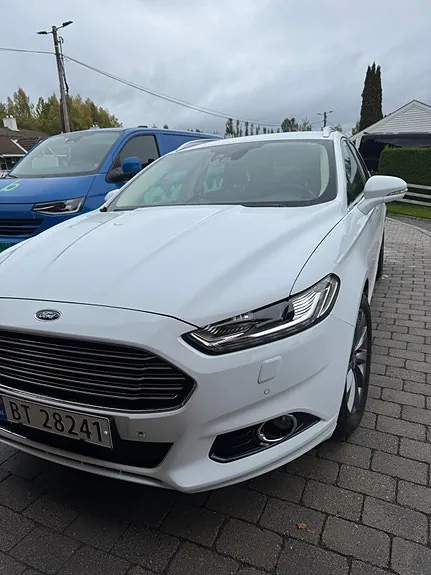 Ford Mondeo 2015 photo 2