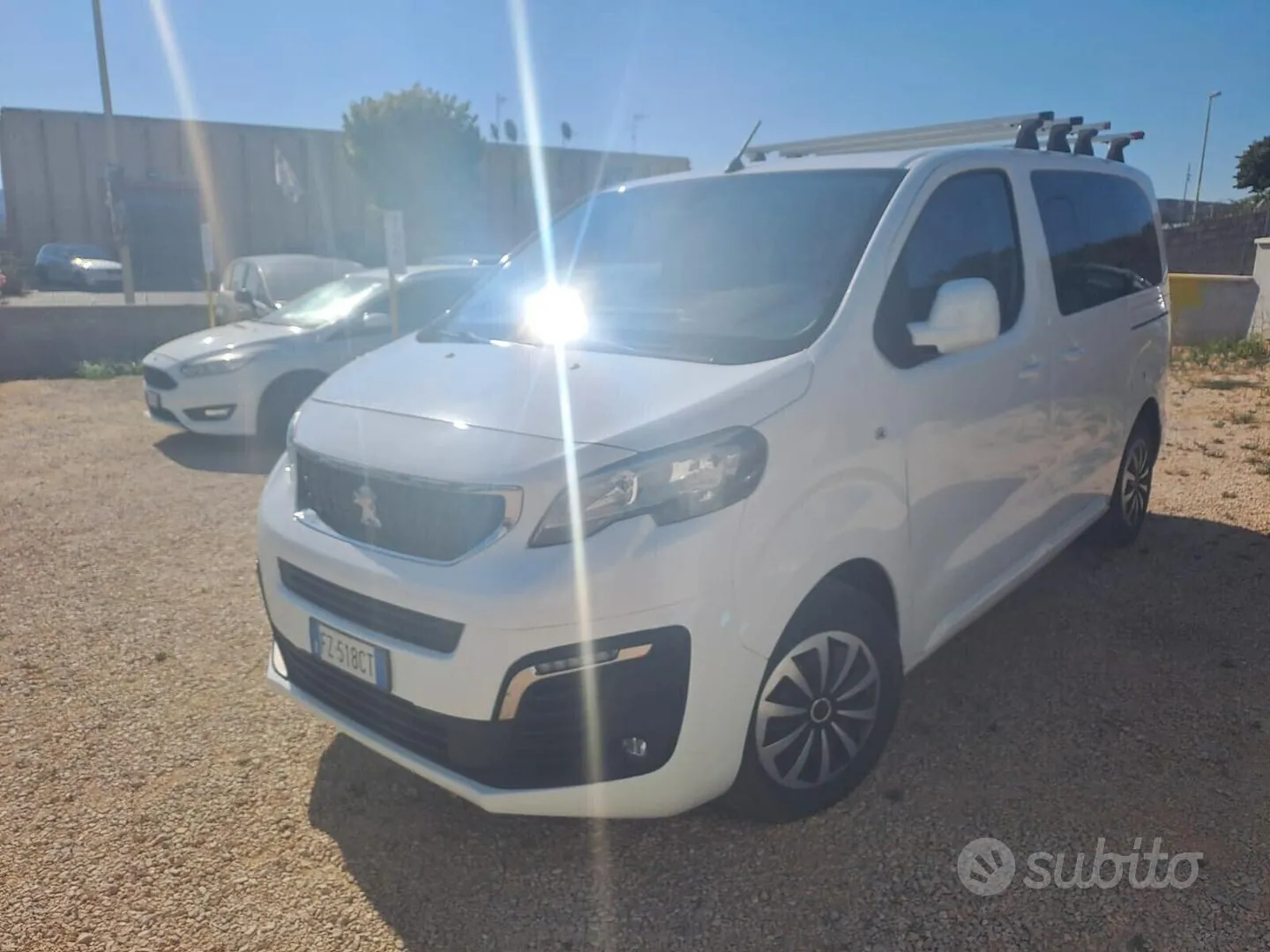 Peugeot Traveller 2020 photo 2