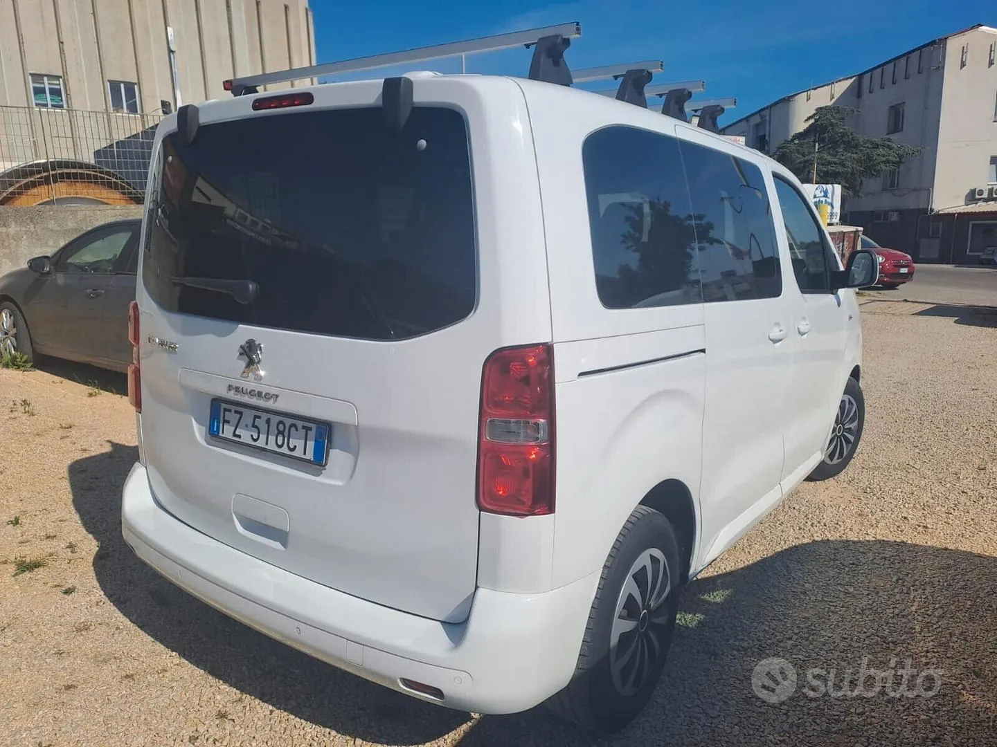 Peugeot Traveller 2020 photo 3