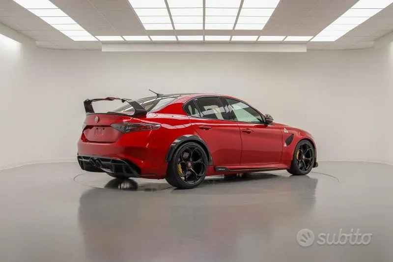 Alfa Romeo Giulia 2022 photo 3