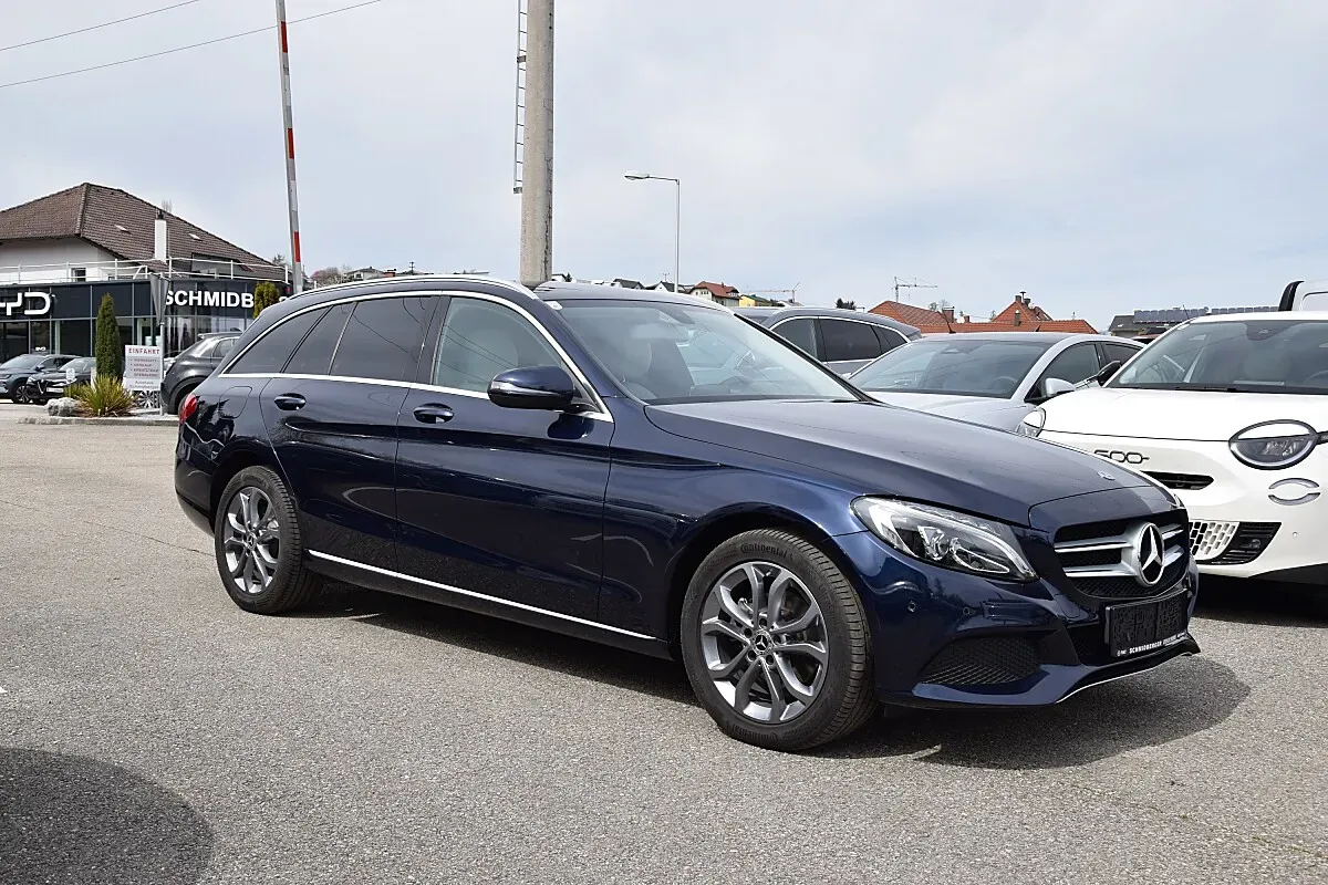 Mercedes-Benz C-Class 2017 photo 3