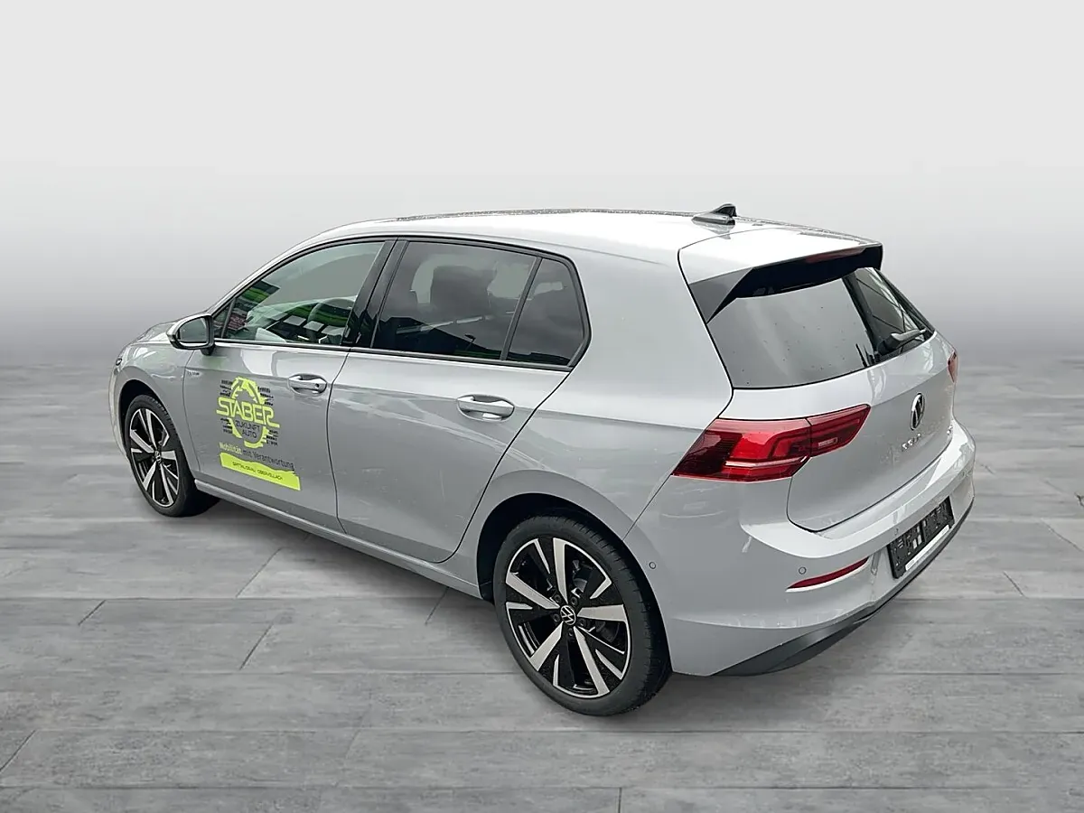 Volkswagen Golf 2026 photo 3