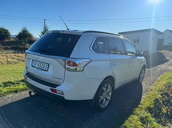 Mitsubishi Outlander 2013 photo 5