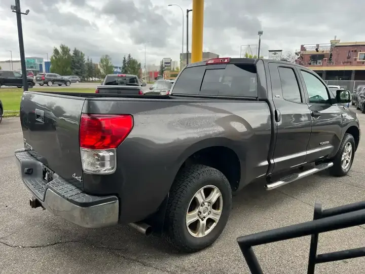 Toyota Tundra 2012 photo 4