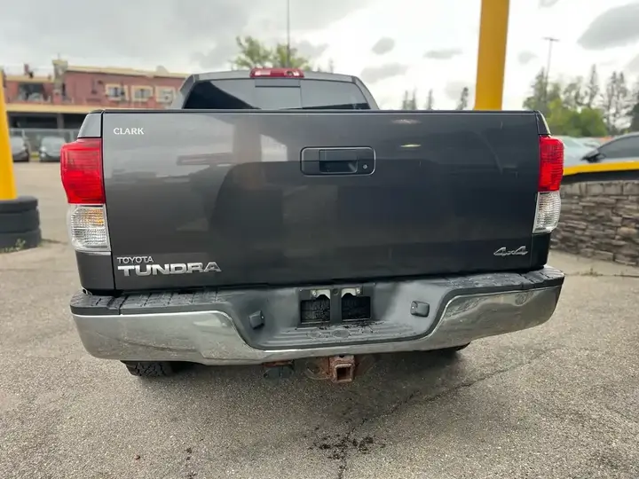 Toyota Tundra 2012 photo 3