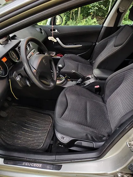 Peugeot 308 2008 photo 5