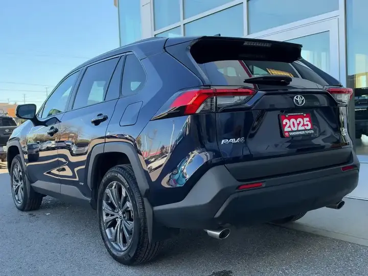 Toyota Rav4 2025 photo 5
