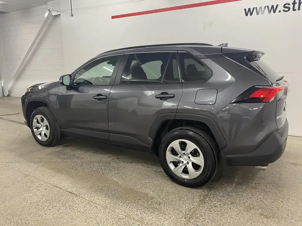 Toyota Rav4 2021 photo 3