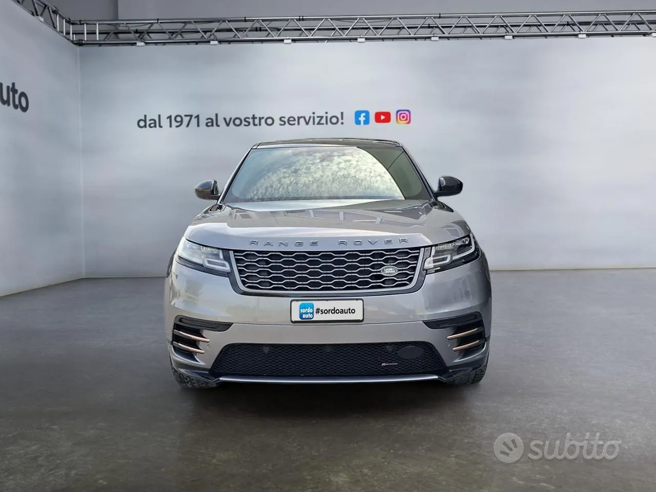Land Rover Range Rover Velar 2022 photo 2