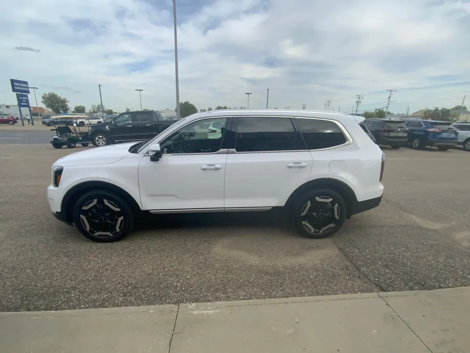 Kia Telluride 2024 photo 5