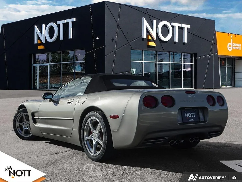 Chevrolet Corvette 2001 photo 4
