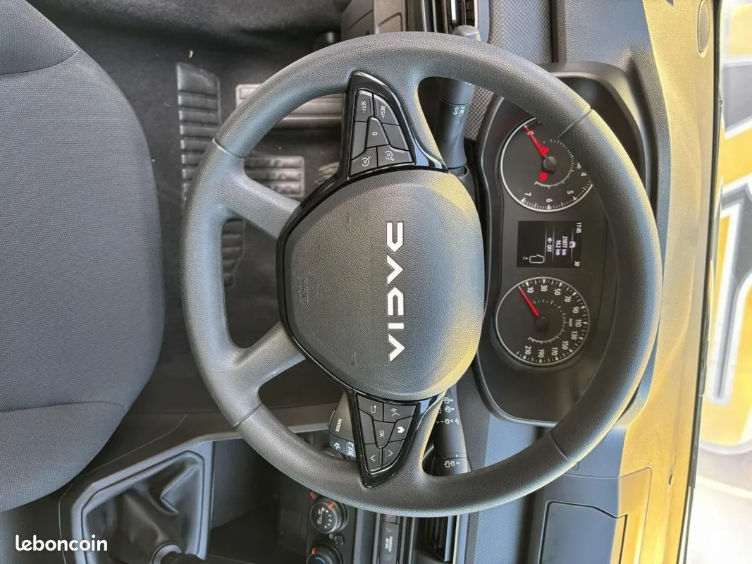 Dacia Sandero 2023 photo 3