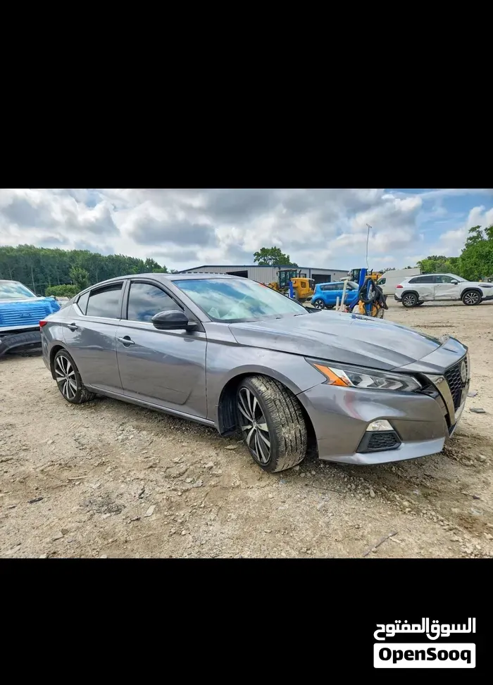 Nissan Altima