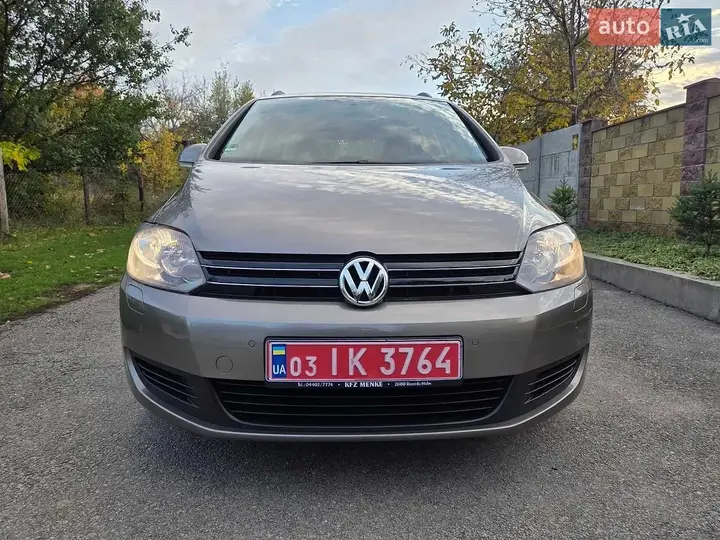 Volkswagen Golf Plus 2010 photo 3