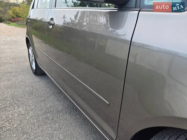 Volkswagen Golf Plus 2010 photo 2