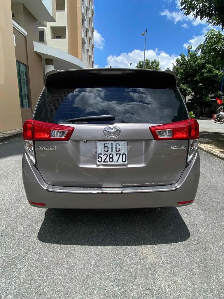 Toyota Innova 2017 photo 2