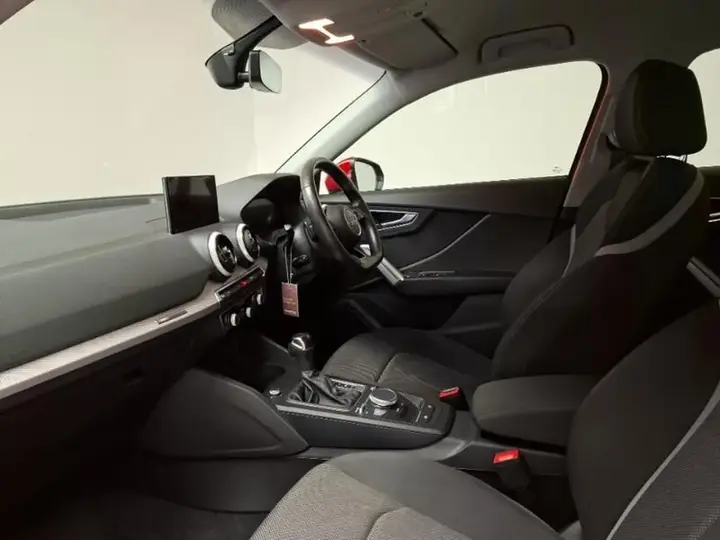 Audi Q2 2022 photo 5
