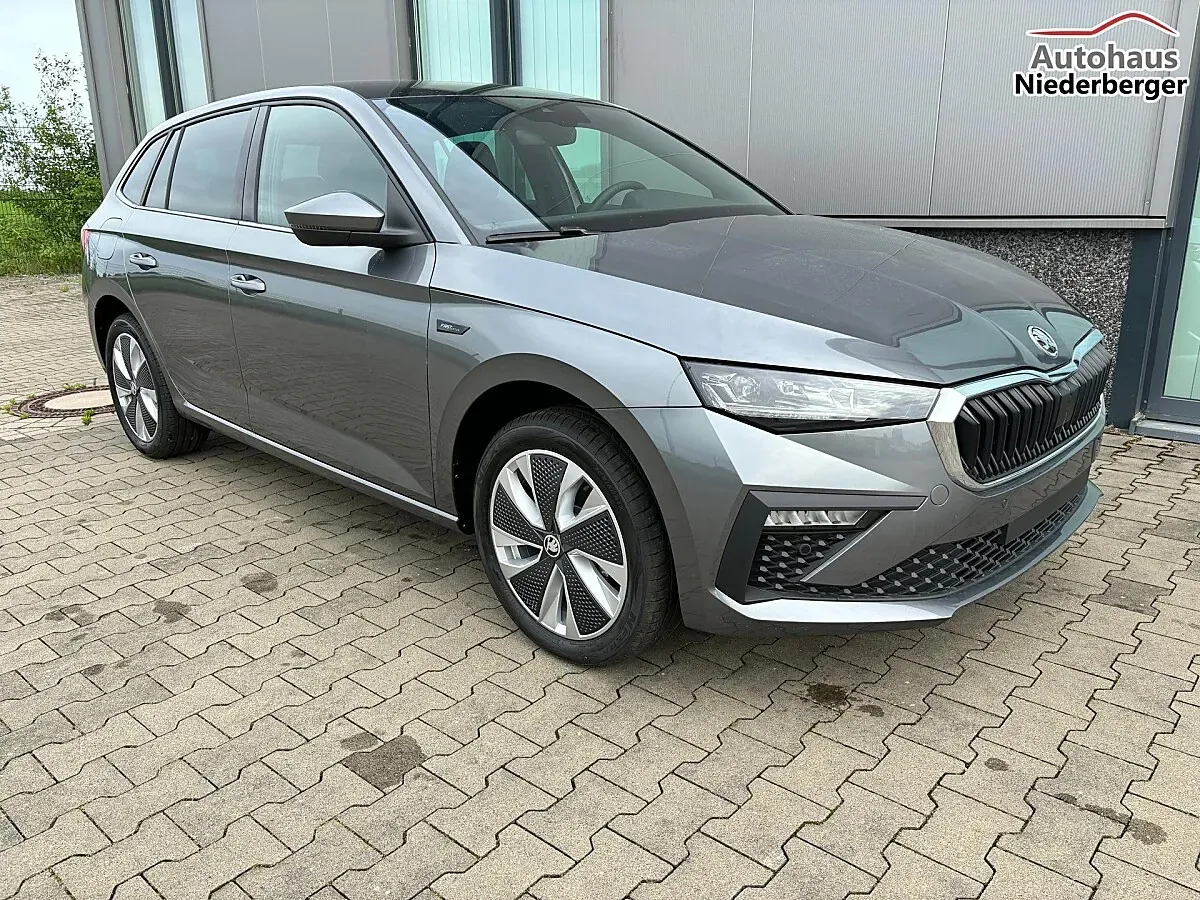 Skoda Scala photo 2