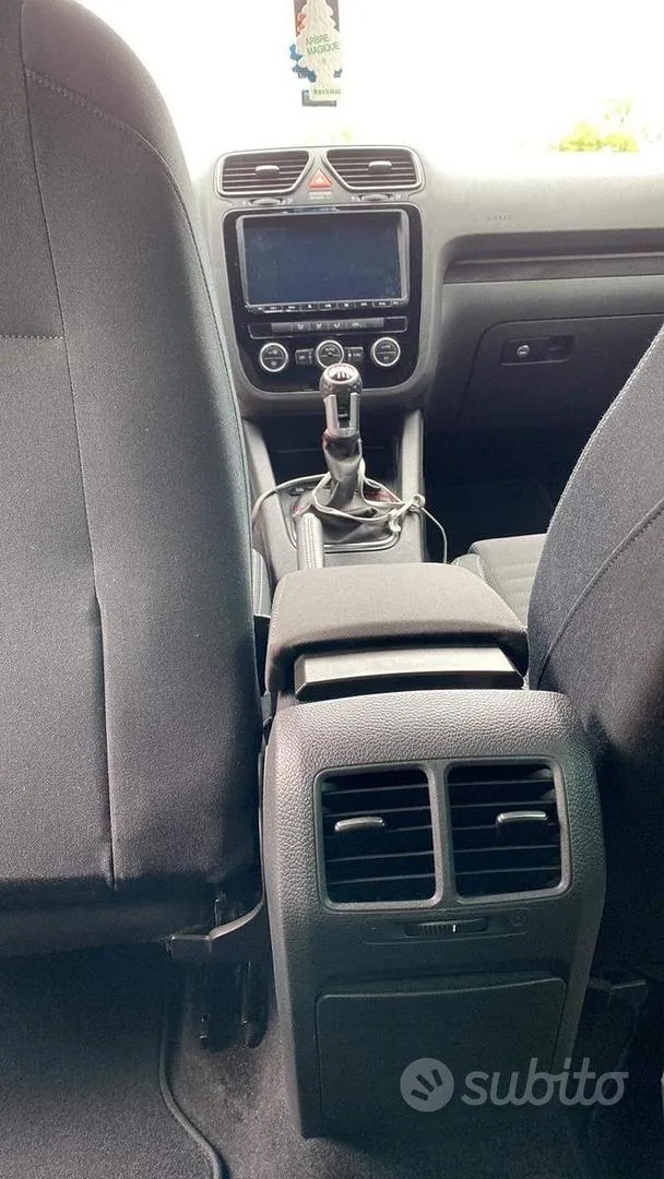 Volkswagen Scirocco 2009 photo 3