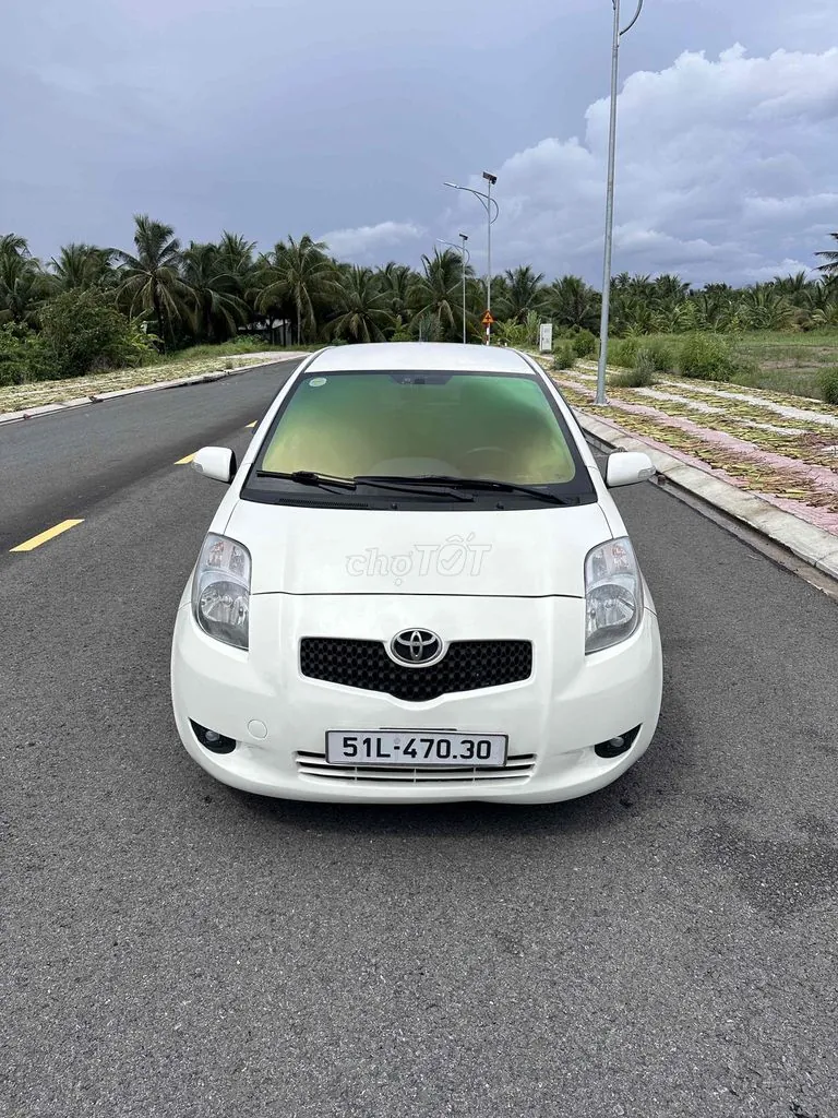 Toyota Yaris 2007 photo 3