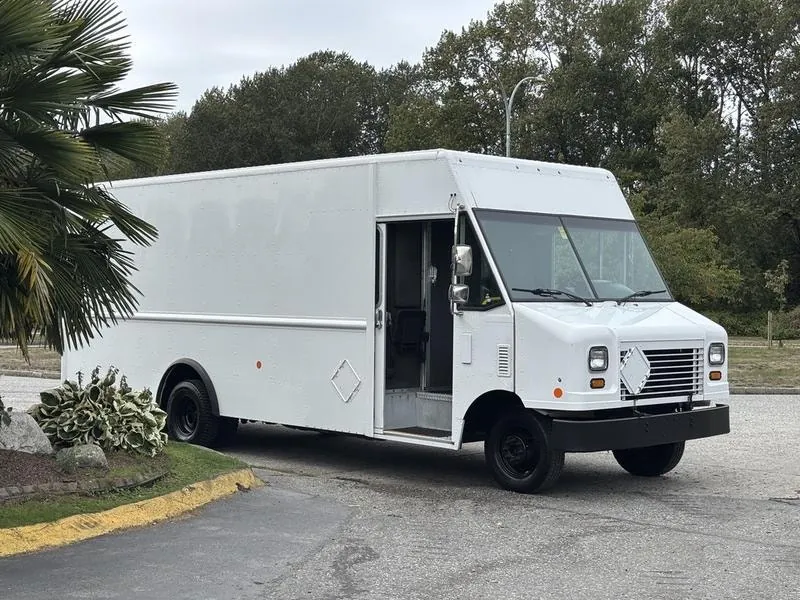 Ford E-450 Super Duty