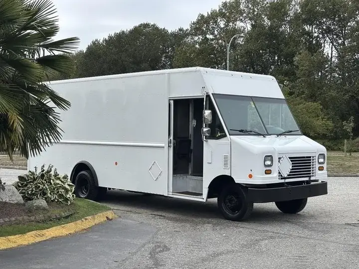 Ford E-450 Super Duty