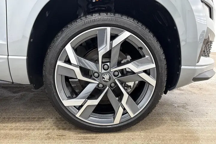 Skoda Karoq 2026 photo 5