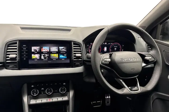 Skoda Karoq 2026 photo 2