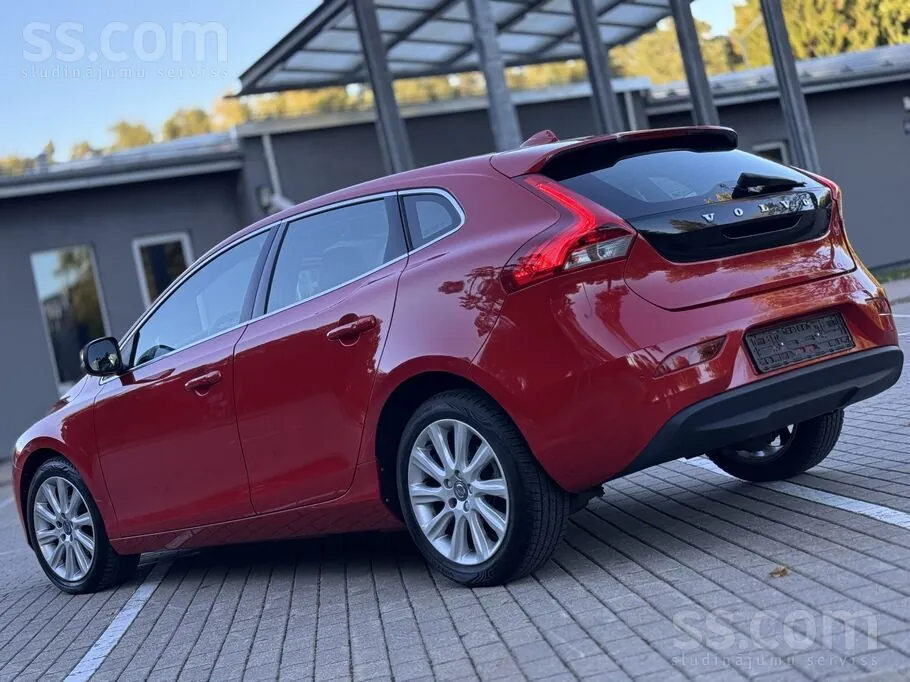 Volvo V40 2015 photo 5