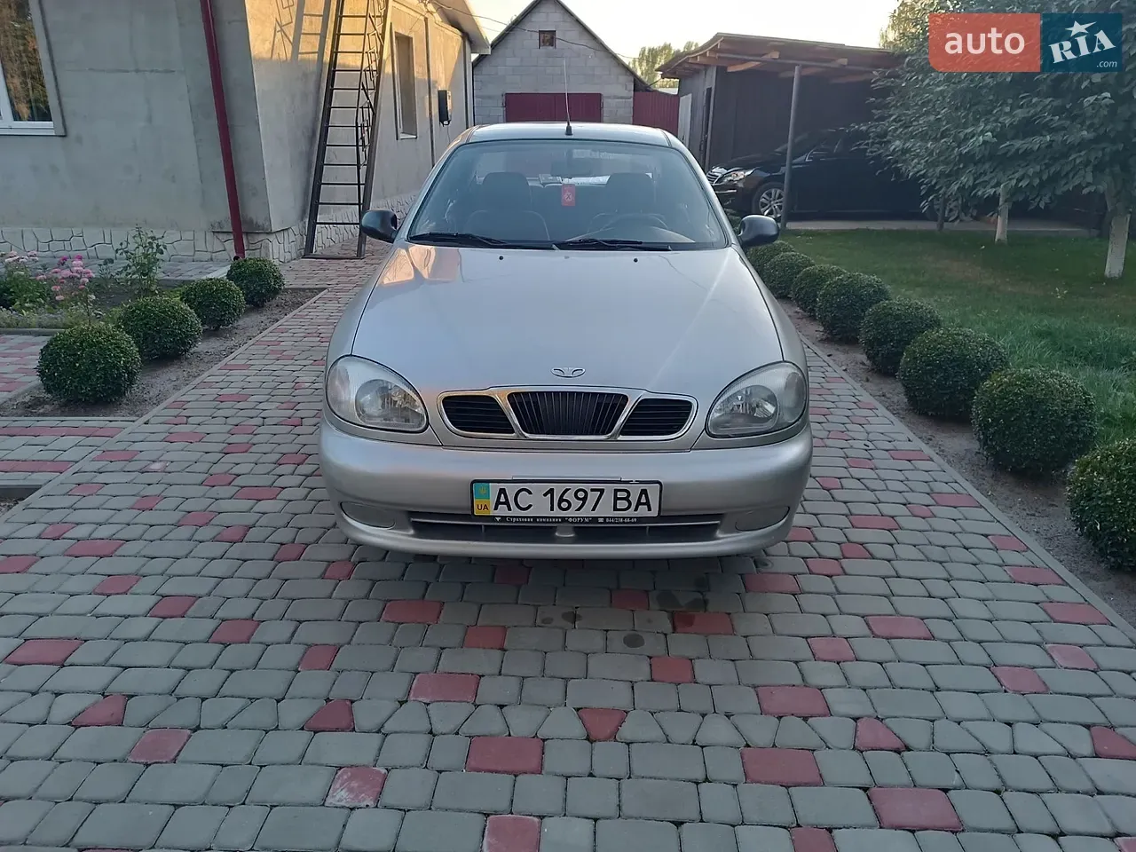 Daewoo Lanos 2003 photo 2