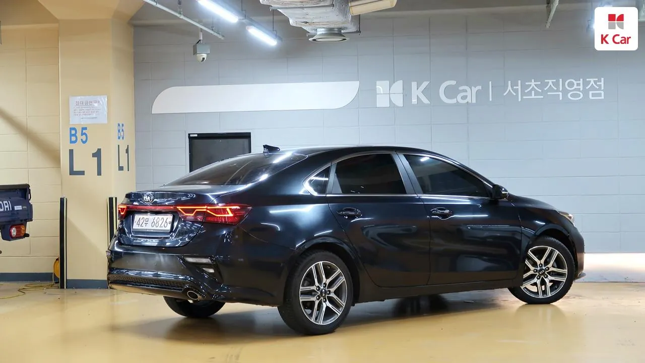 Kia Omníum K3 2020 photo 4