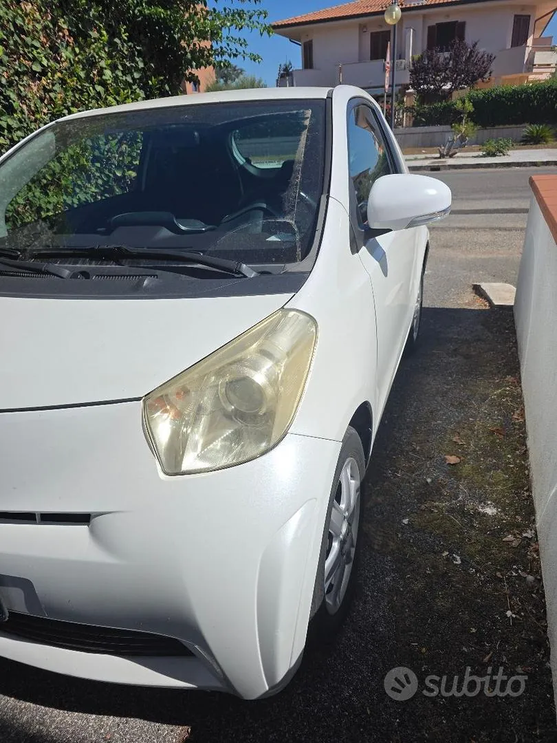 Toyota Iq 2010 photo 3