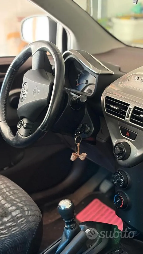 Toyota Iq 2010 photo 4