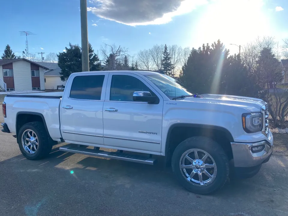 GMC Sierra 1500 2018 photo 2