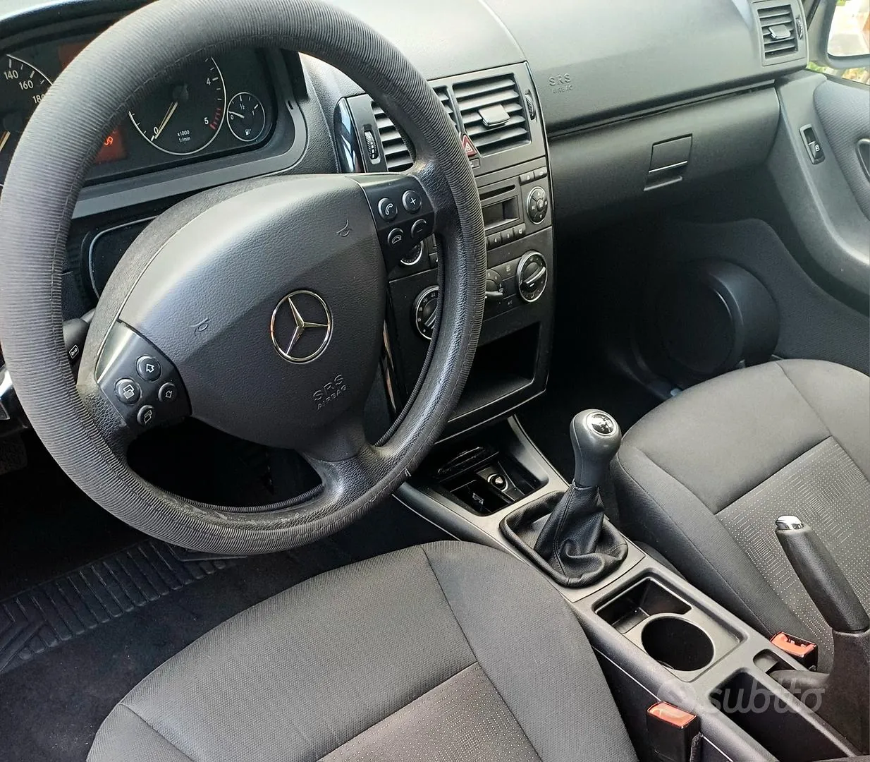 Mercedes-Benz A-Class 2011 photo 5