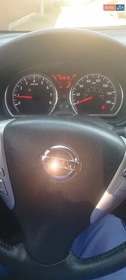 Nissan Versa Note 2013 photo 3