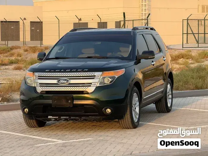 Ford Explorer 2013 photo 2