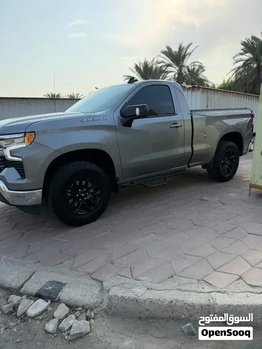 Chevrolet Silverado 2023 photo 3