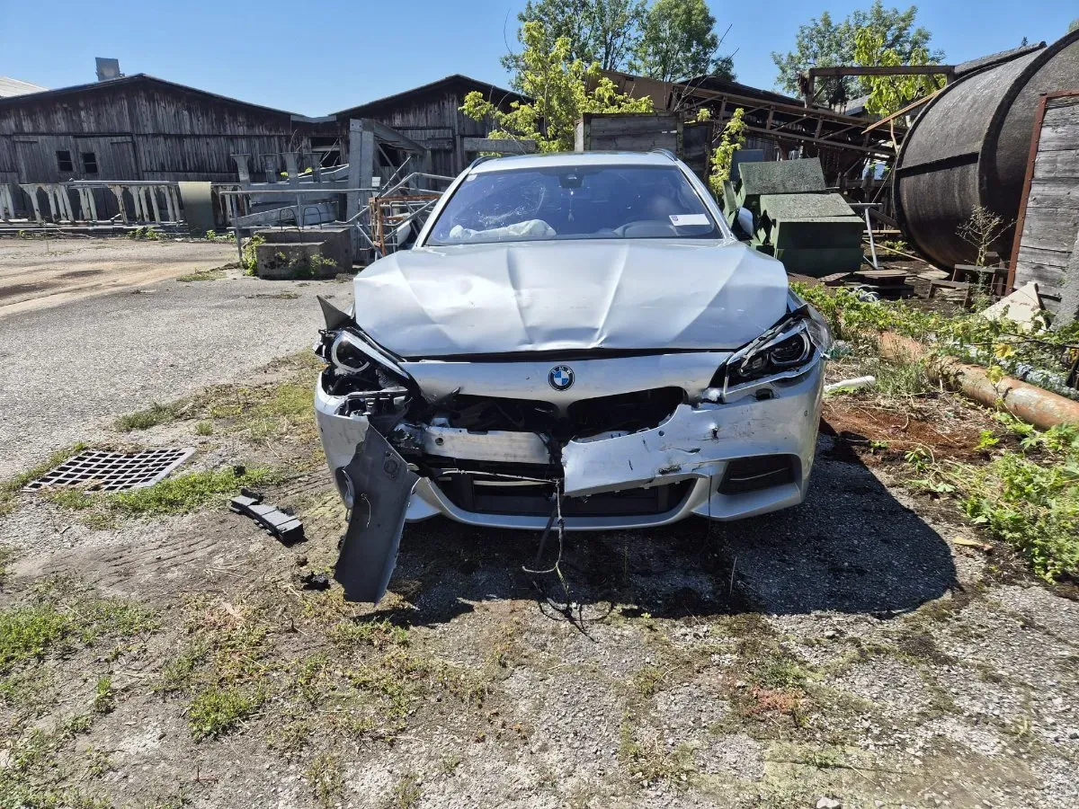 BMW 5 Series 2015 photo 3