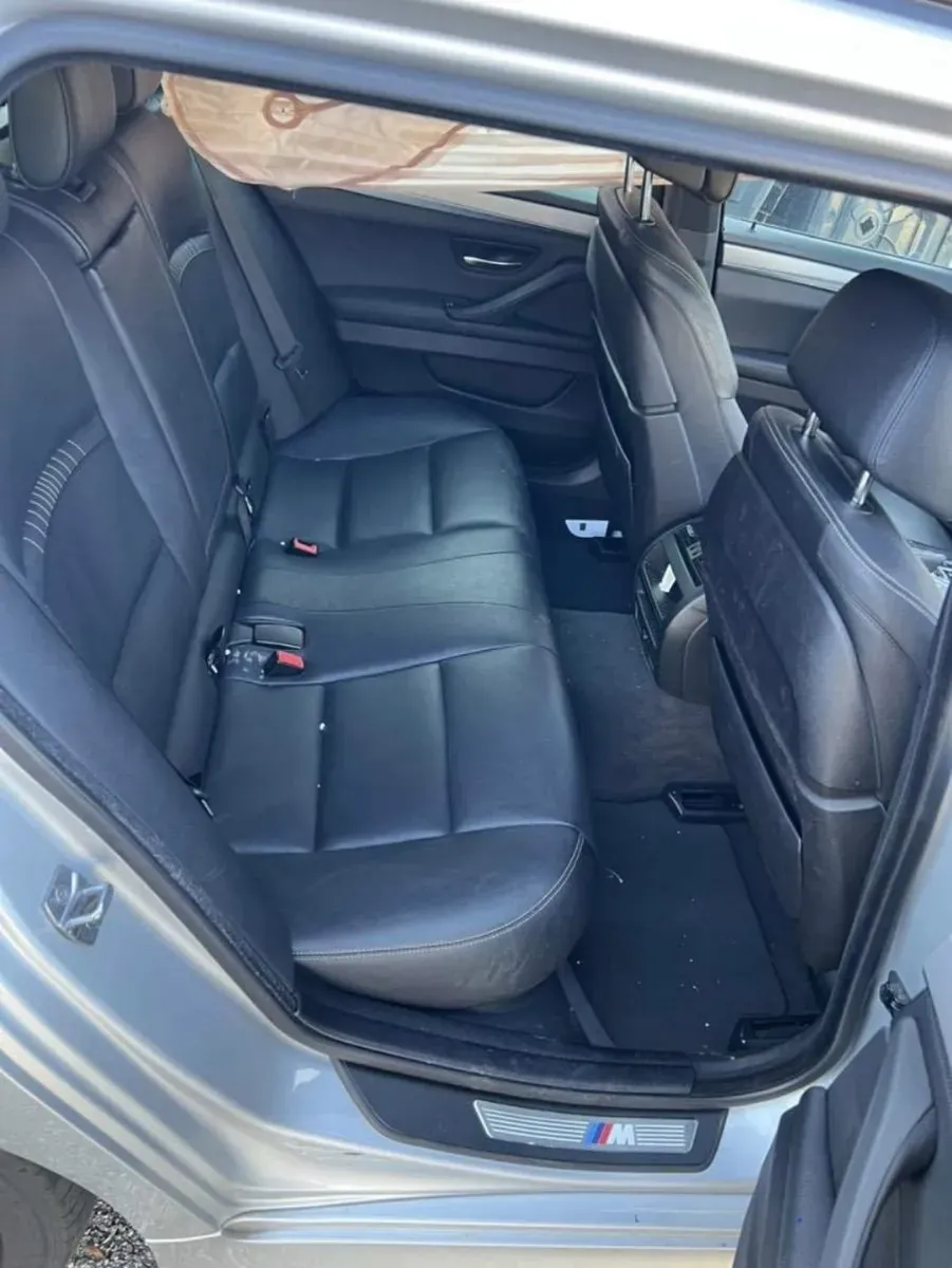 BMW 5 Series 2015 photo 2