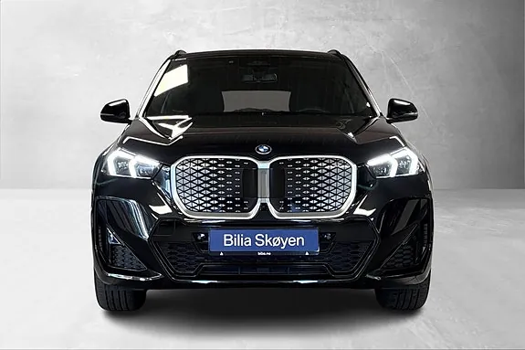 BMW Ix1 2026 photo 2