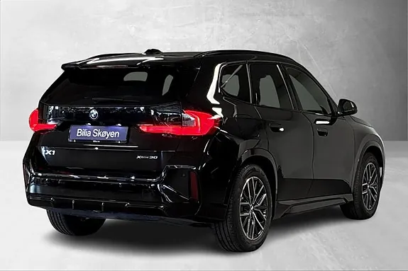 BMW Ix1 2026 photo 3