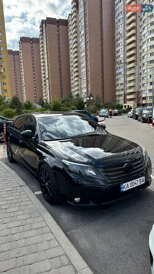 Toyota Avalon 2011 photo 2