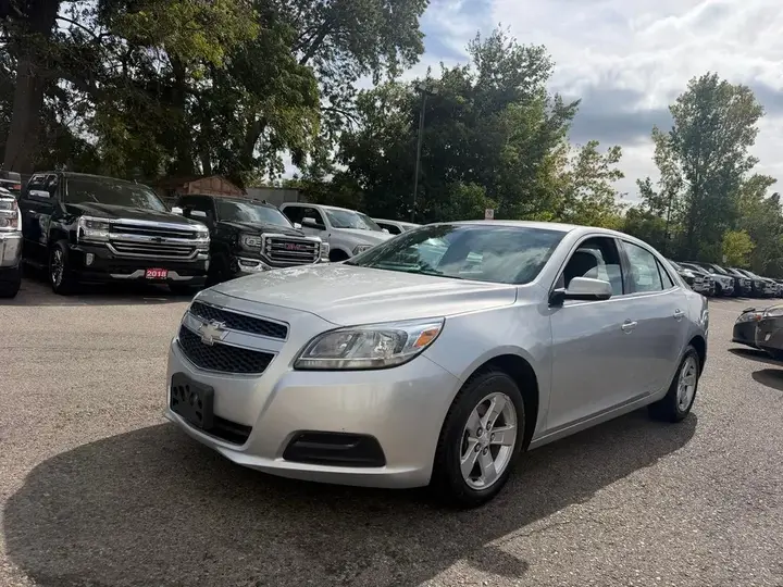 Chevrolet Malibu 2013 photo 3