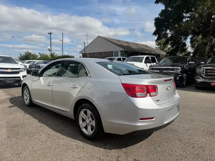Chevrolet Malibu 2013 photo 4