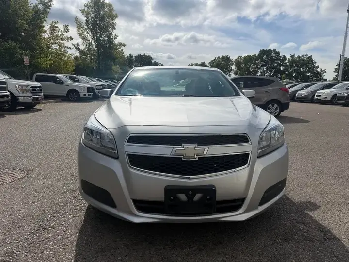 Chevrolet Malibu 2013 photo 2